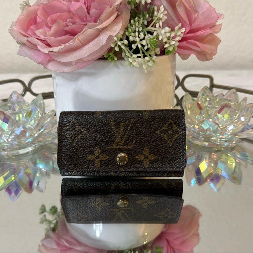🤎🤎Authentic Louis Vuitton Key Holder🤎🤎